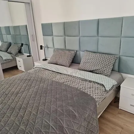 Yacht Club Summer Appartement *